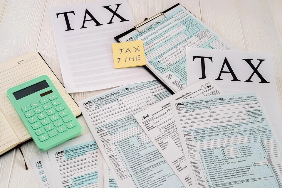 tax-preparer-documents